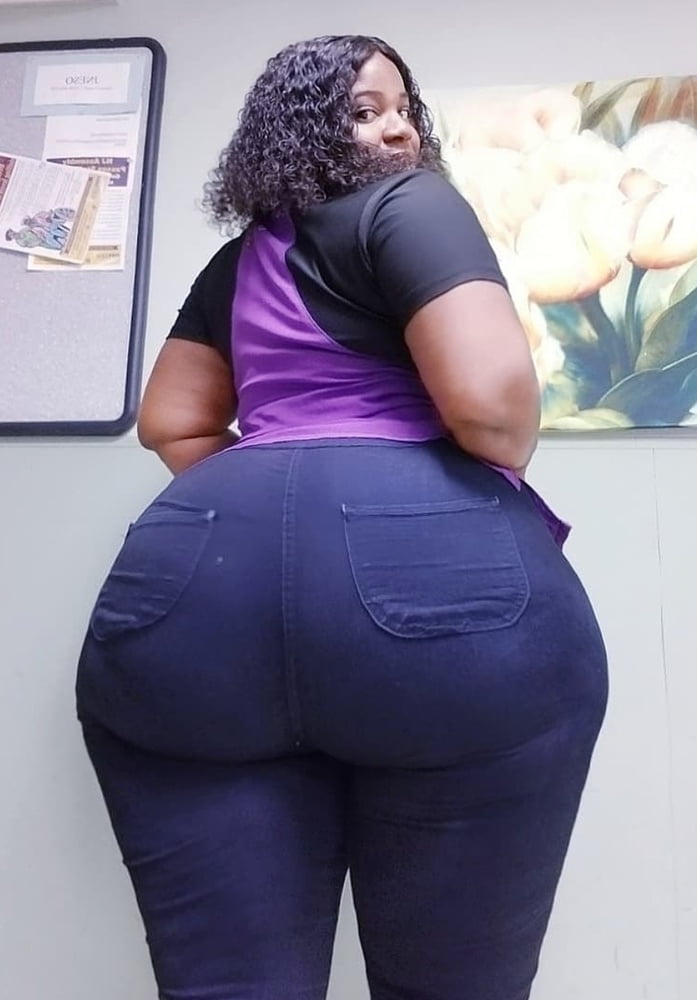 Gordas traga leche #98834137