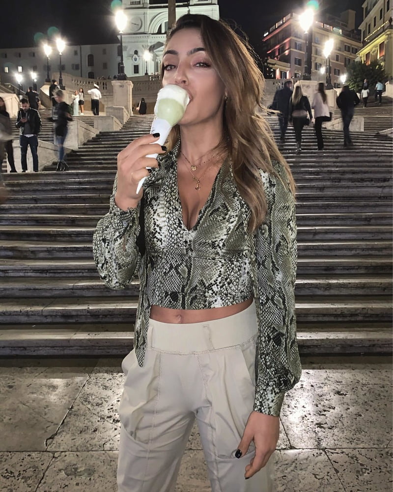Valentina maceri
 #105379483