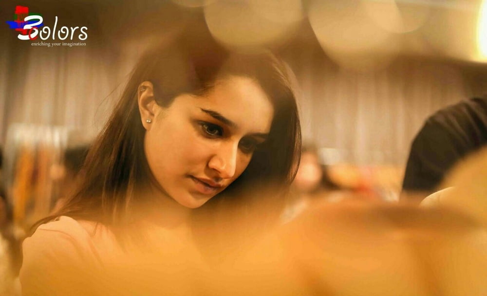 Shraddha Kapoor #92318258