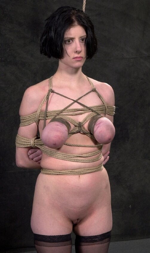 Pechos comprimidos
 #95316494