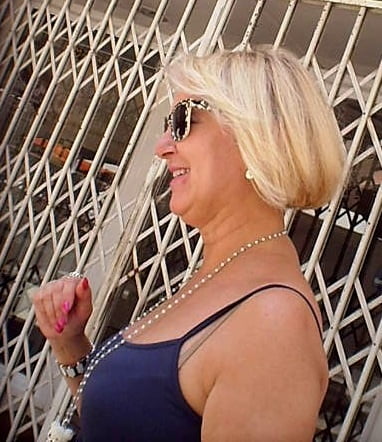 Sexy sexy milf
 #94069486