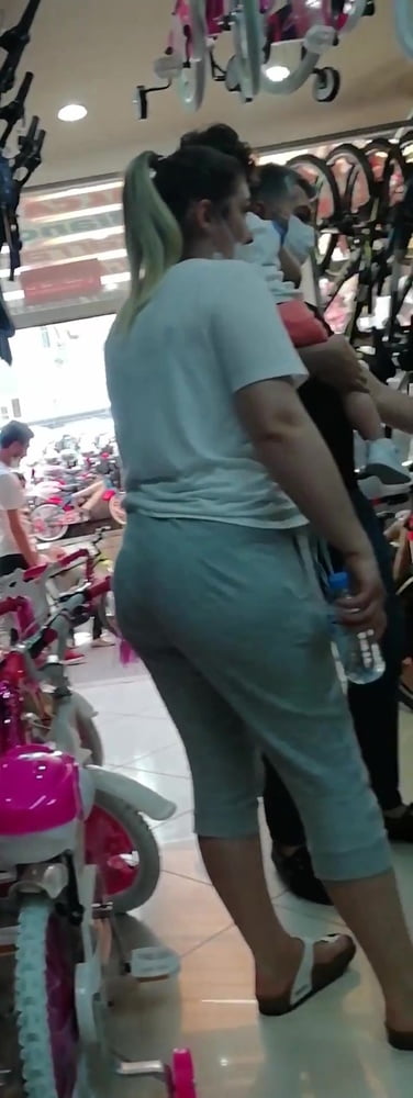 big booty mom #90865318