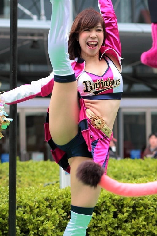 Voyeur: those sexy sporty asians....
 #104198570