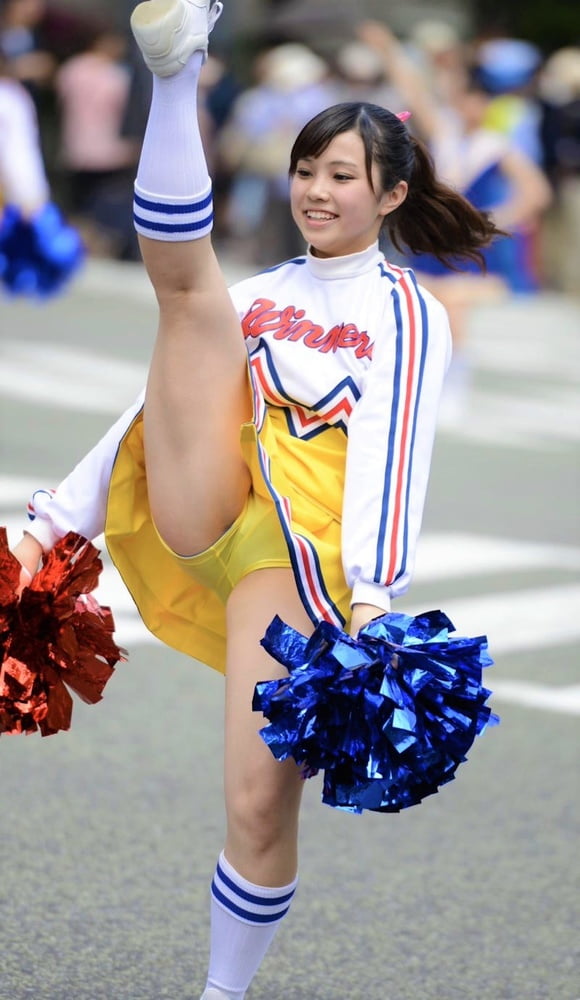 Voyeur: those sexy sporty asians....
 #104198611