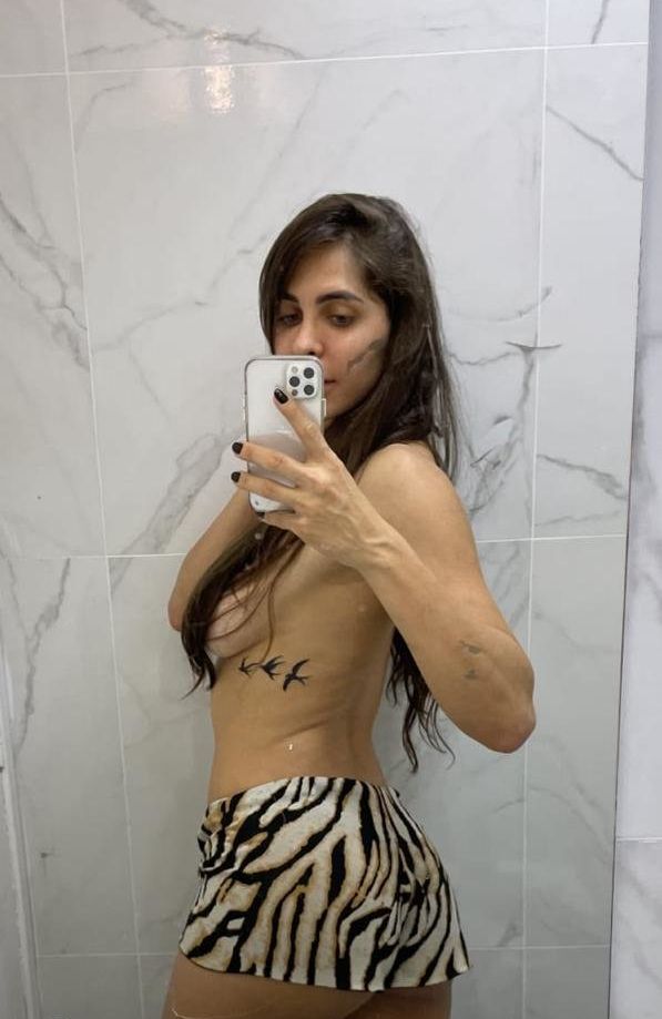 Caca Diniz desnuda #108154933