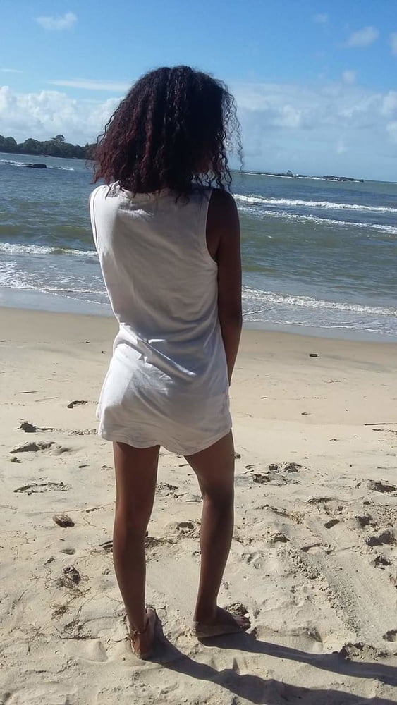 Faouzia #93996248