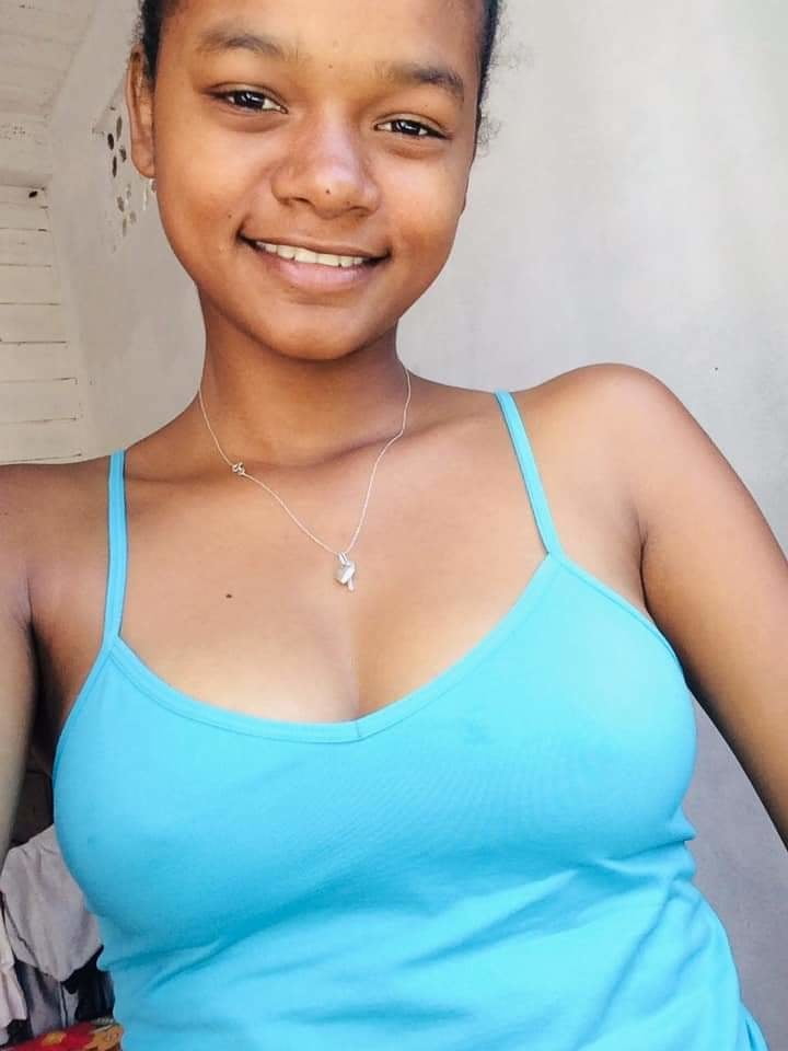 Faouzia #93996250