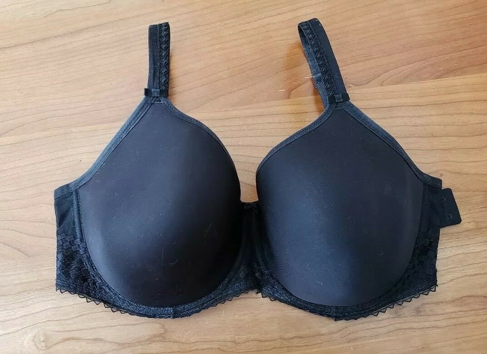 Bra shots #102992415