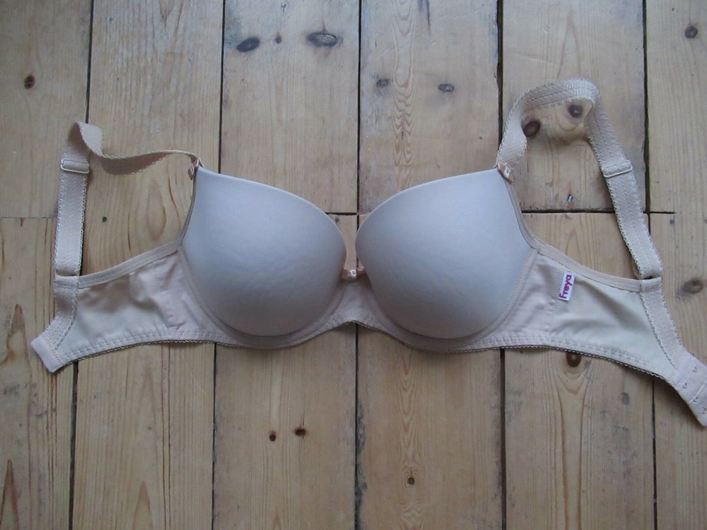 Colpi di reggiseno
 #102992534