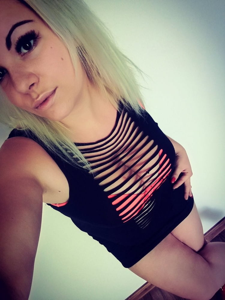 Sandra - cleavage downblouse makeup blonde hot selfie #105491877