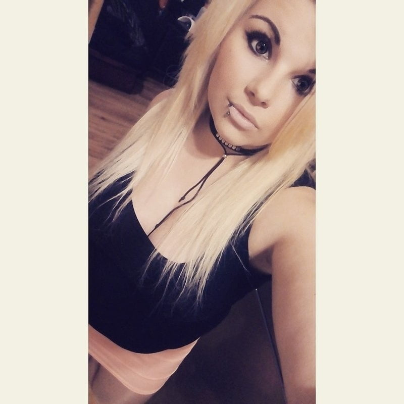 Sandra - cleavage downblouse makeup blonde hot selfie #105491917