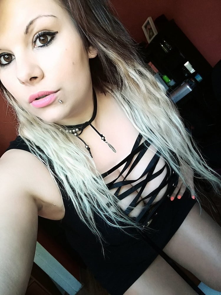 Sandra - cleavage downblouse makeup blonde hot selfie #105491928