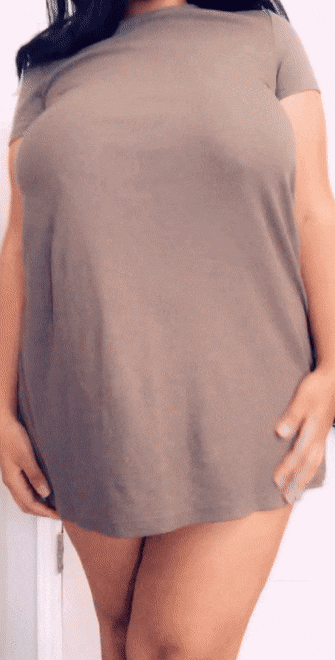 Chicas mostrando
 #93858205