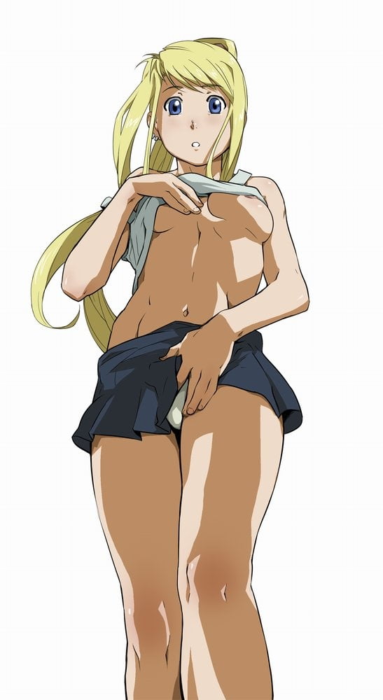 Winry esta lista para rockear la campana
 #103494165