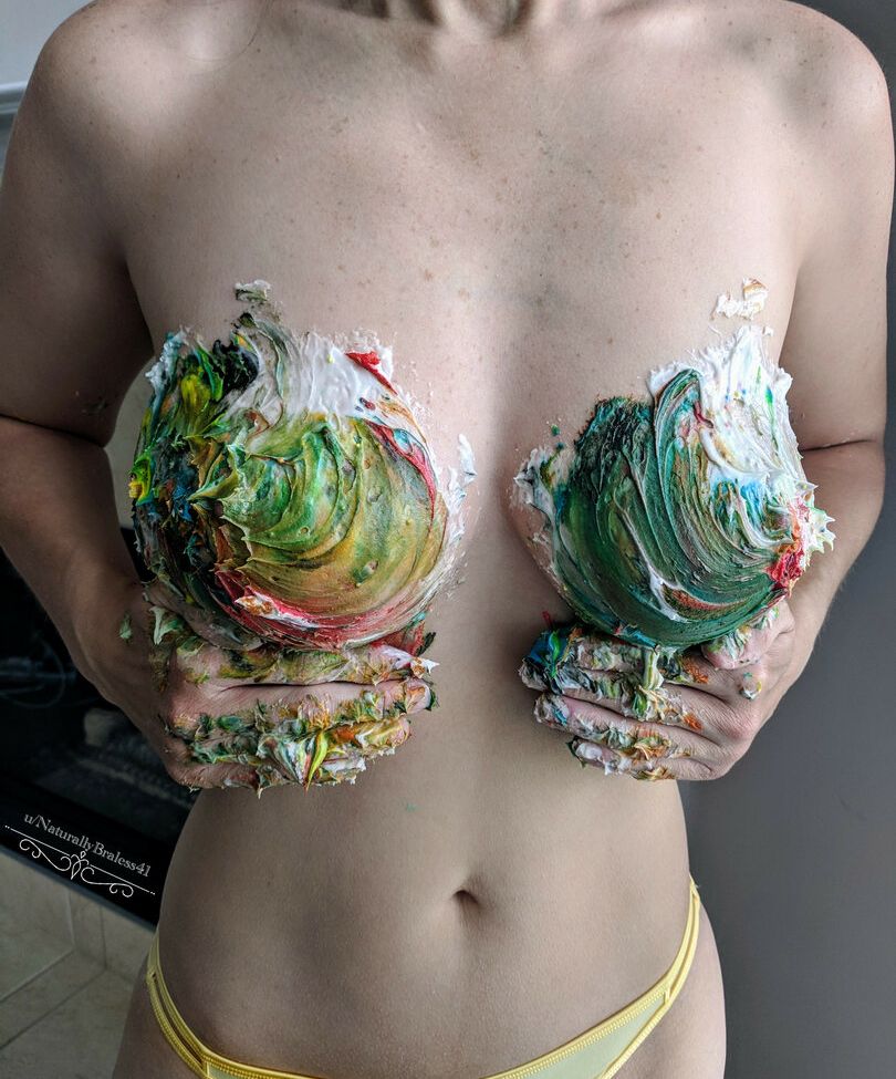 Naturallybraless41 desnuda #108355292