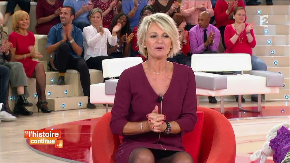 Milf de la televisión francesa sophie davant
 #89260512