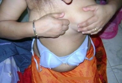 Ma mère femme aux gros seins
 #100397293