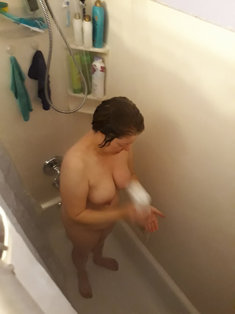 Naked MILF Spied in Bathroom #95402503