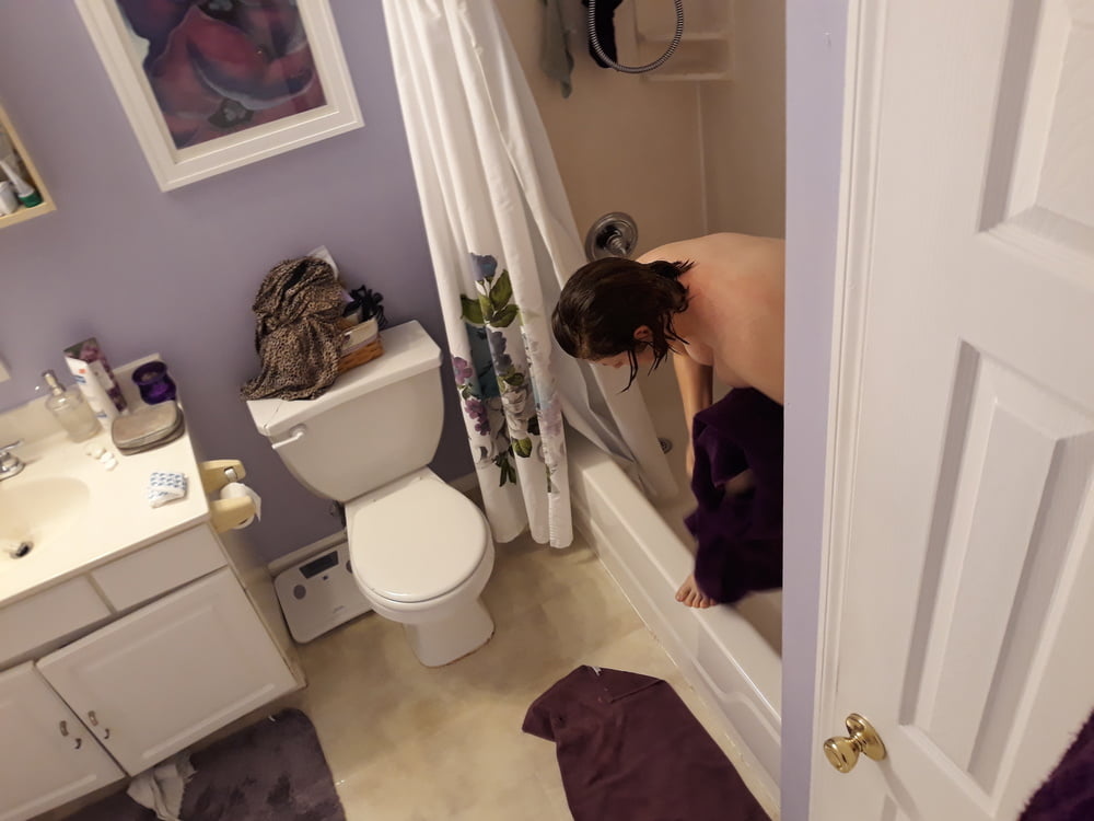 Naked MILF Spied in Bathroom #95402555