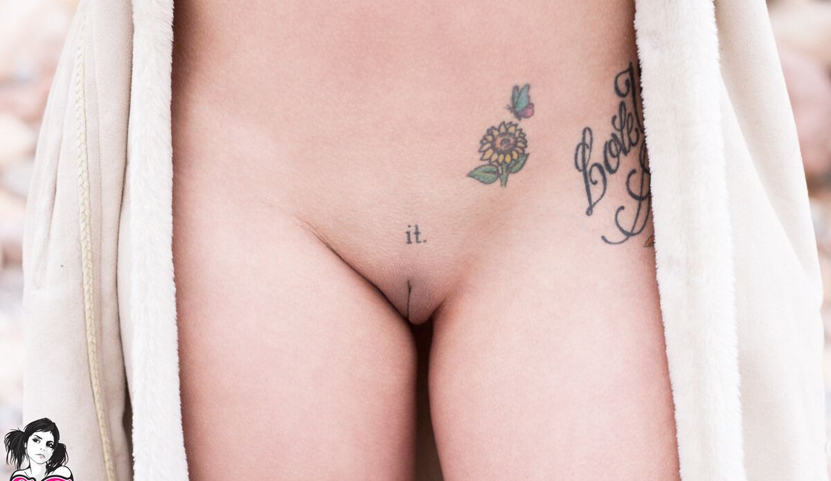 Olivia Black desnuda #108836469