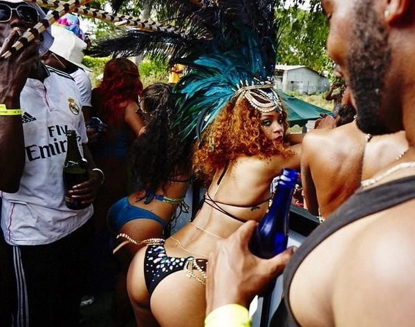 Sluty rihanna en el festival de barbados
 #99331436