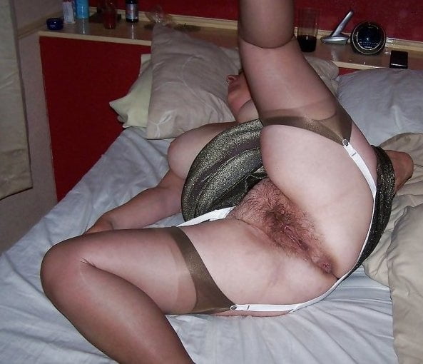 Foto erótica amateur surtida - mujeres abiertas de piernas
 #95638571
