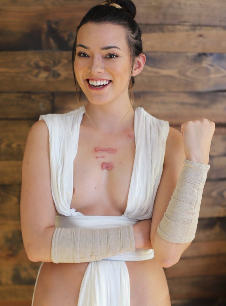 Joanie Brosas nackt #108360394