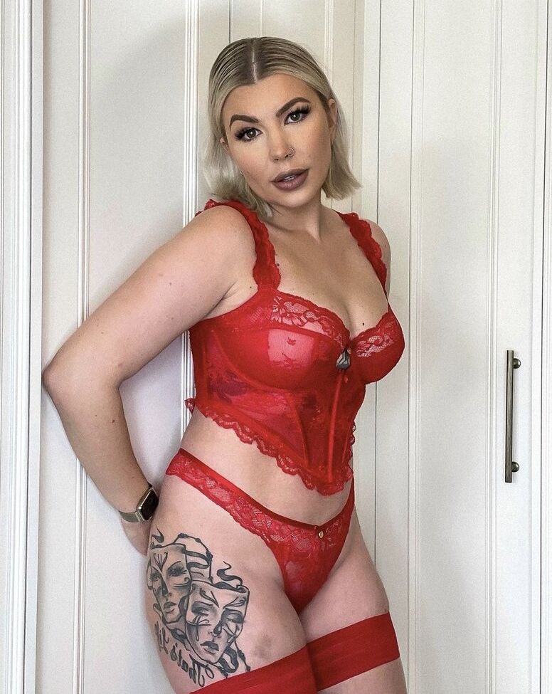 Olivia Buckland nackt #109228787