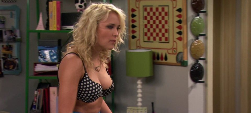 Emily Osment nude #109314027
