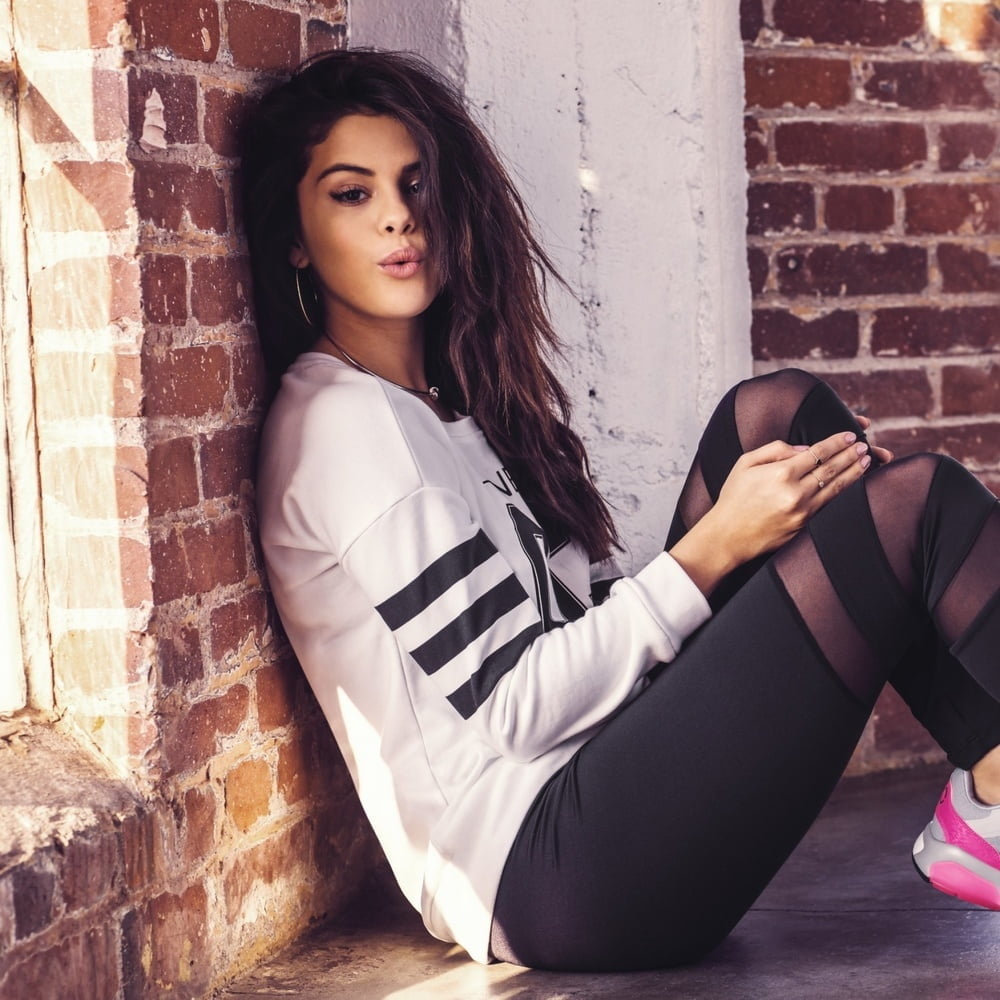 Selena Gomez #90343933