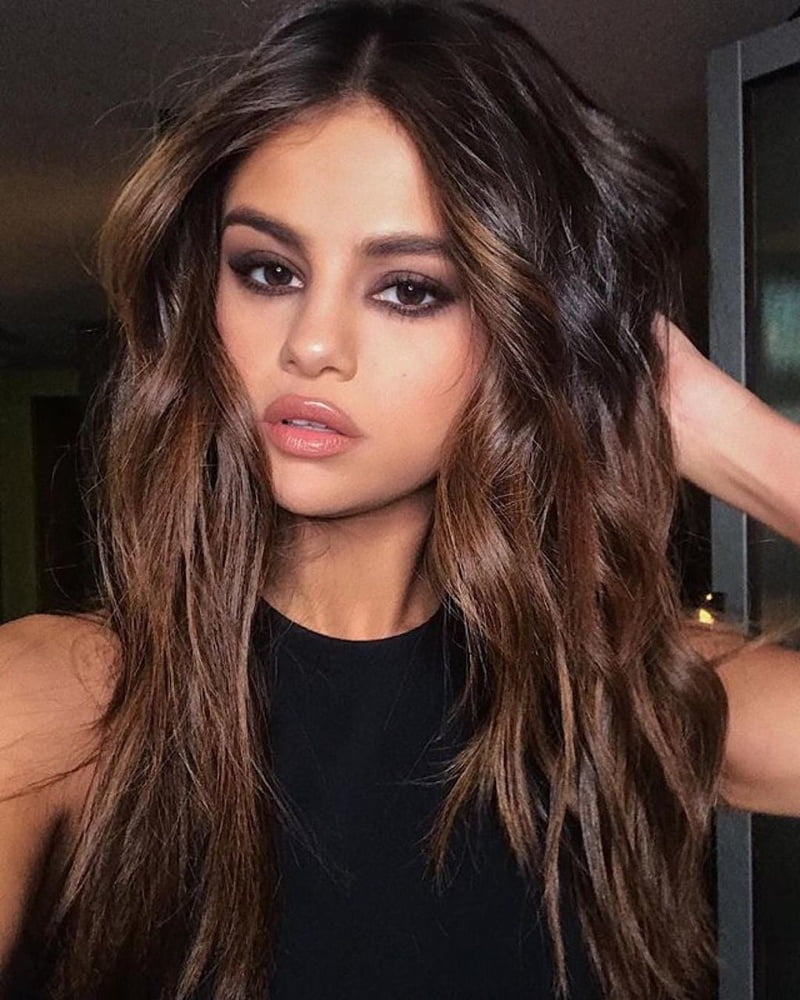 Selena Gomez #90343974