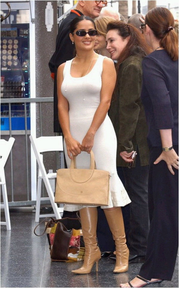 Weibliche Berühmtheit Stiefel & Leder - salma hayek
 #102856091