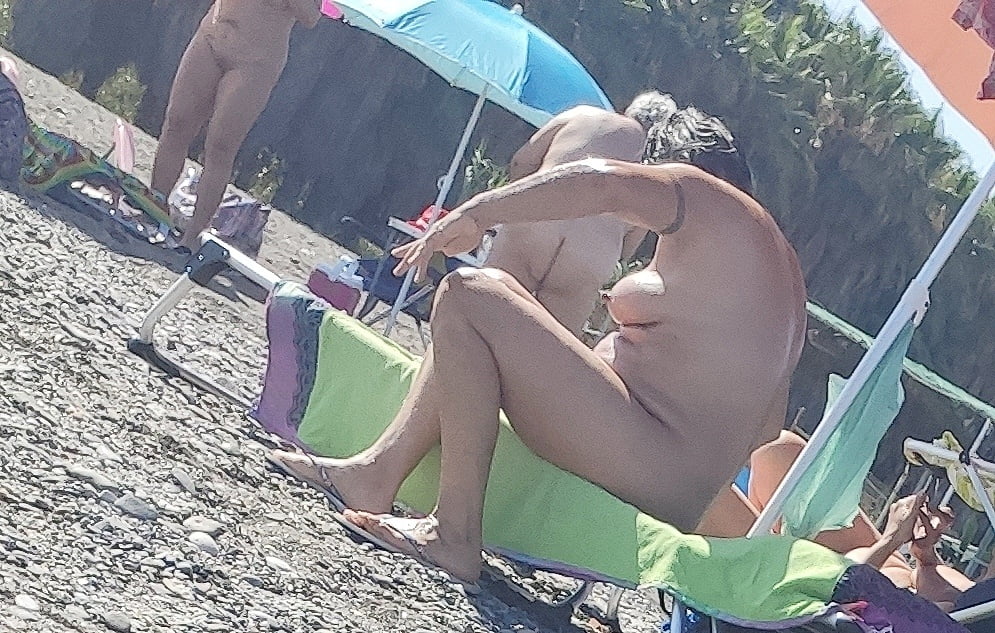 Primer día de playa nudista 2020
 #91205105