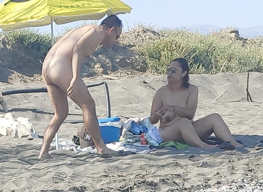 Primer día de playa nudista 2020
 #91205118