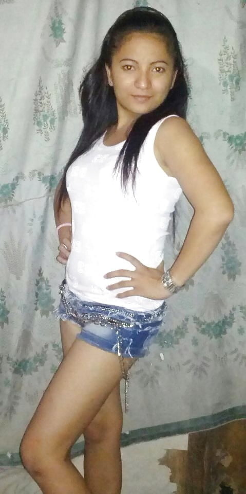 Sie wuchs auf, um eine Goldgräber-Hure zu sein
 #105406180