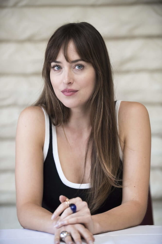 Dakota johnson
 #94364481