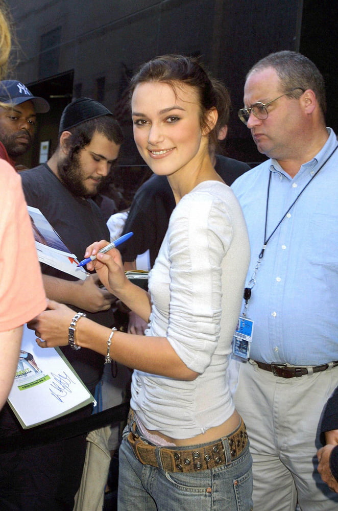 Keira Knightley My ideal woman is flat chested vol. 3 #94525414