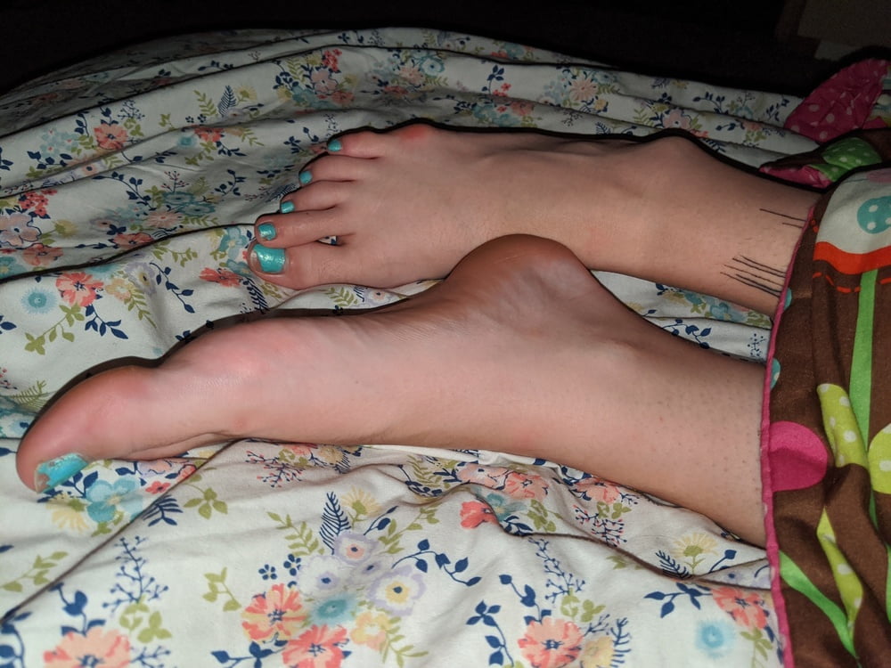 Long toes, high arch emo girl feet #89849095