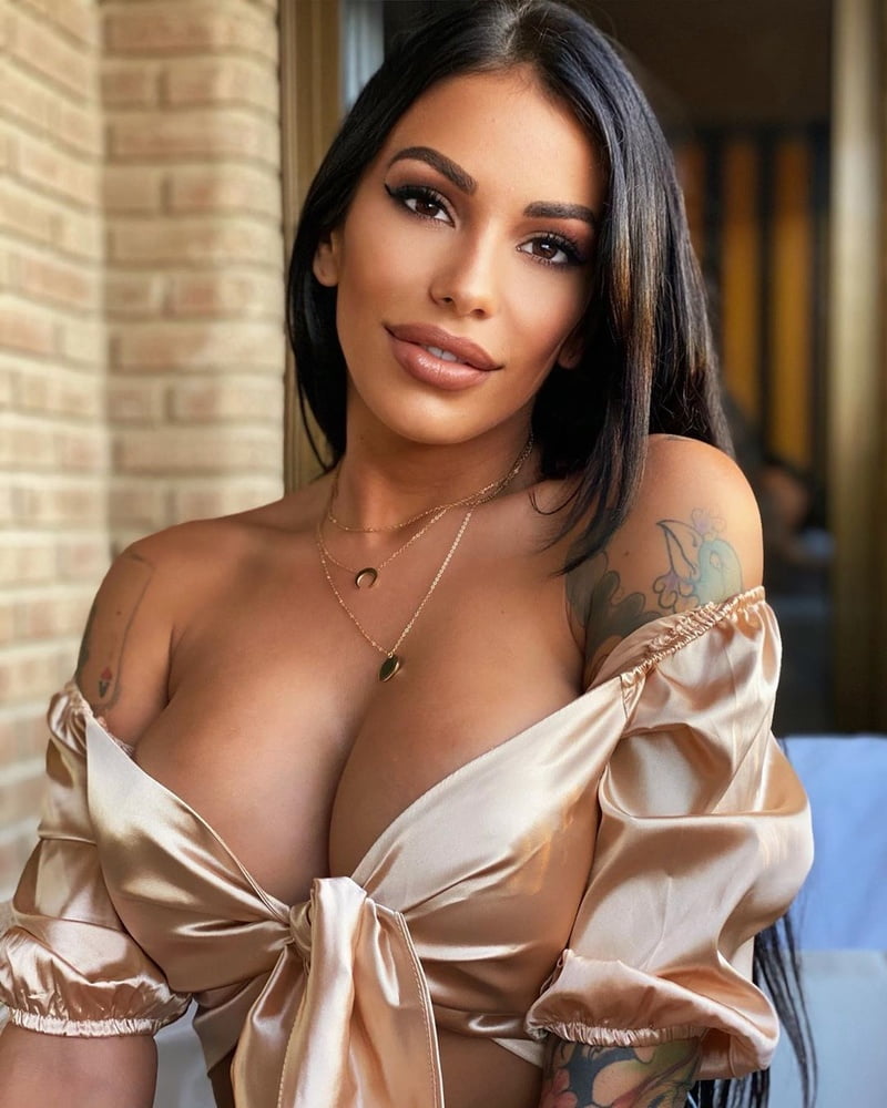Iraya sexy Spanish bimbo slut with fake boobs DSL #91044836
