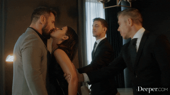 Follando frenesí (42)
 #105110231