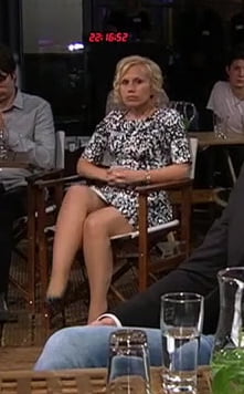 Matures Showing Legs in Audience #90102059