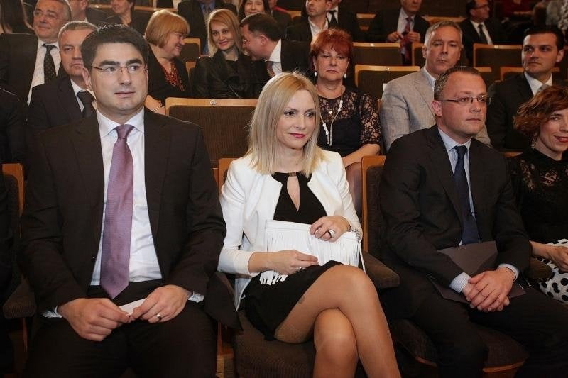Matures Showing Legs in Audience #90102171