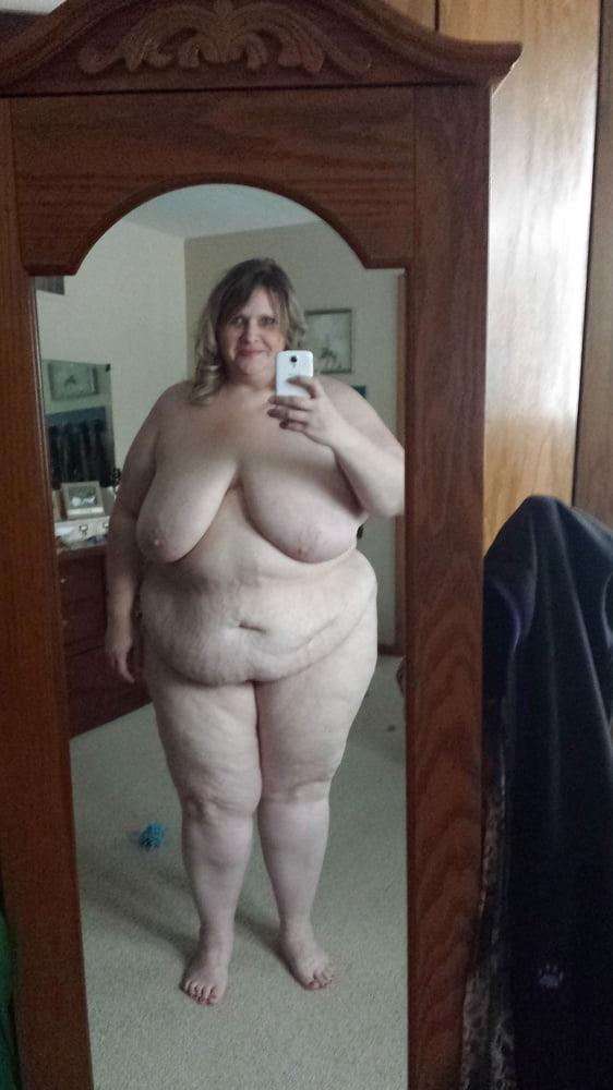 Mature bbw huge boobs XL slapper for hungry snacking #92193828