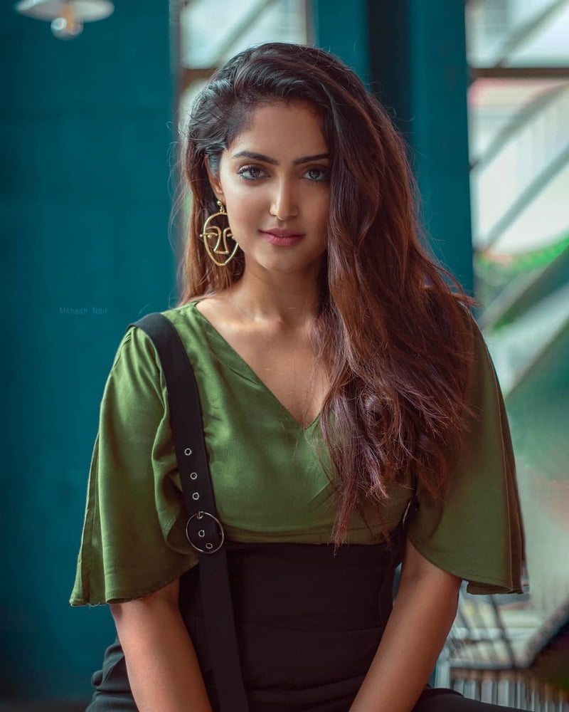 Reba monica john
 #80211973