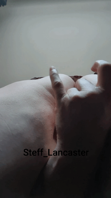 Random GIF Gallery #97795358