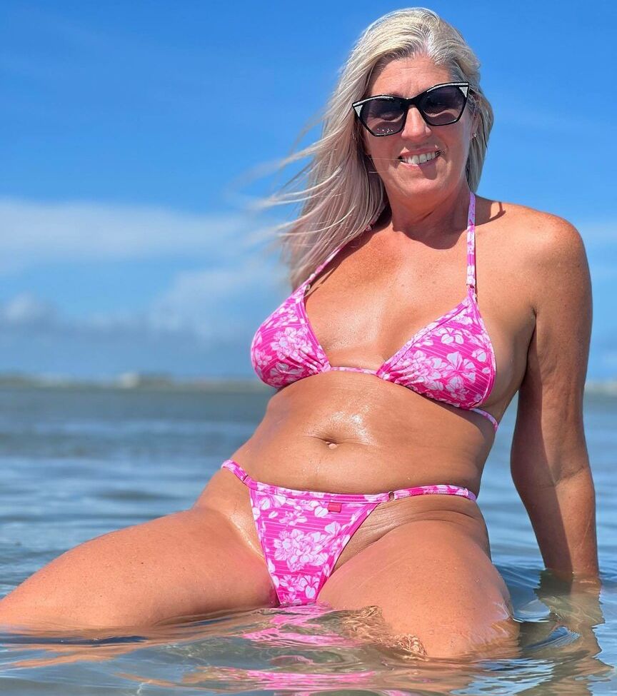 Momof5booty desnuda #108742820