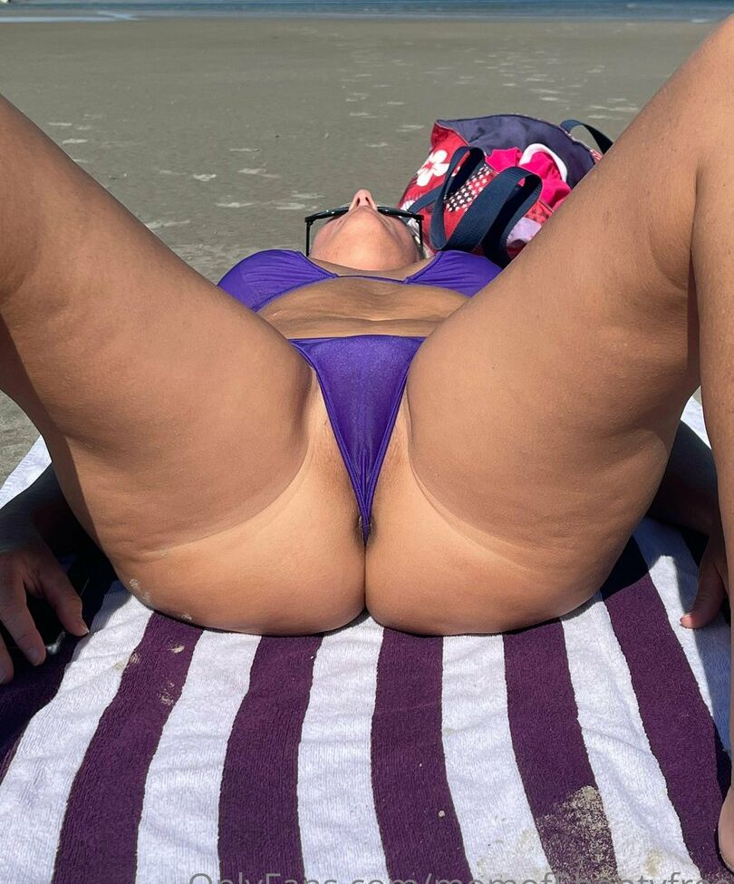 Momof5booty desnuda #108742829