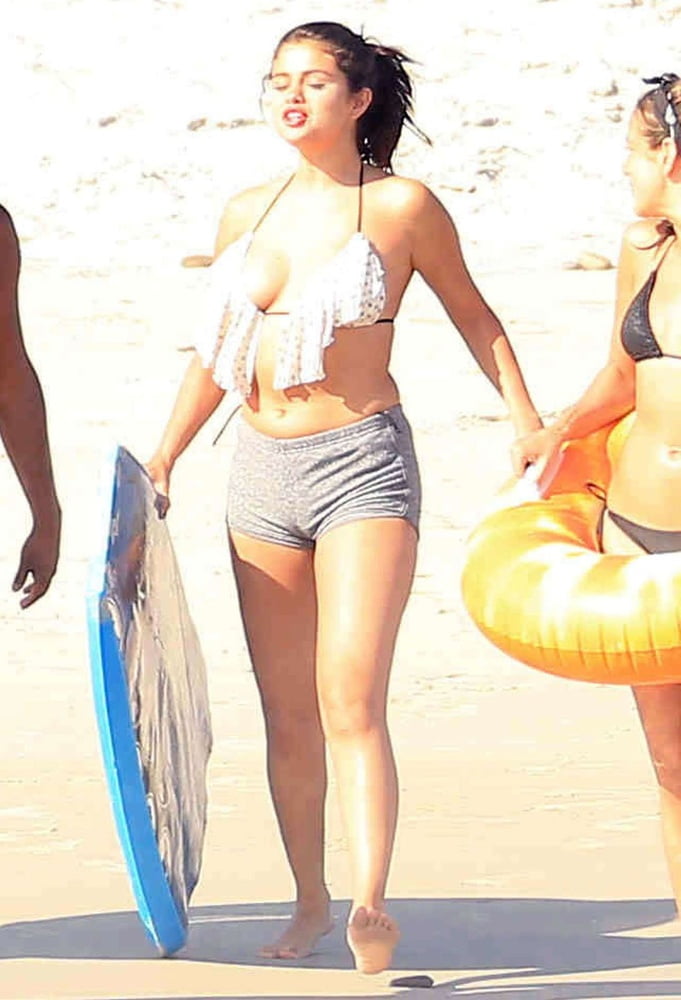 Selena gomez bikini
 #98342221