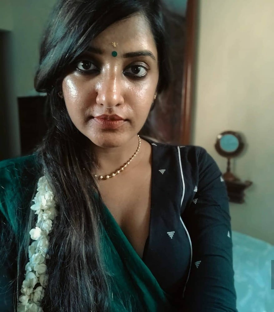 Bhabhi
 #87354940