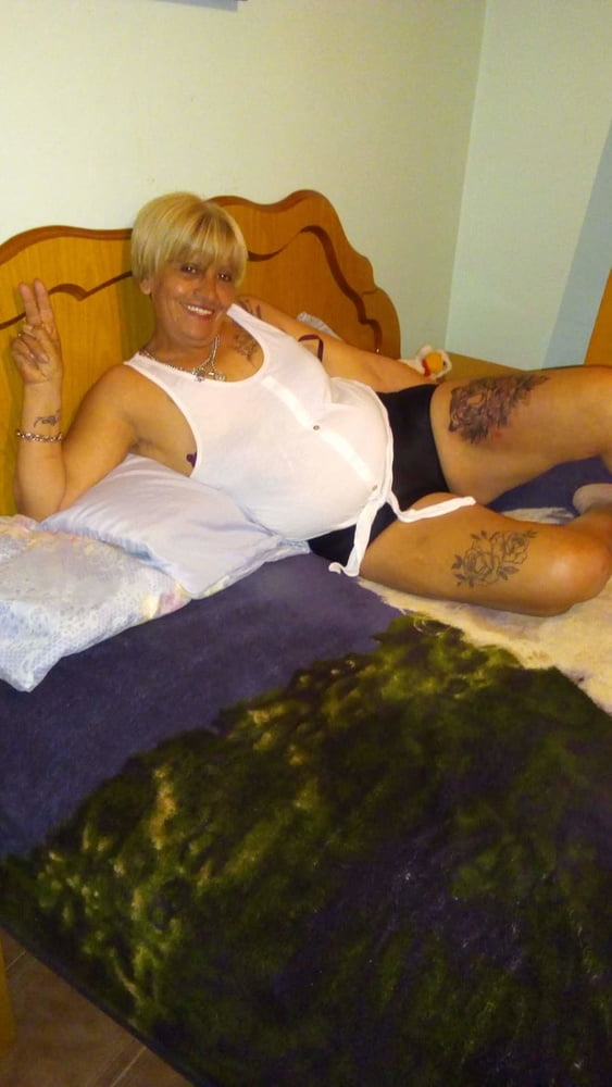 Vieja puta de facebook
 #97802769